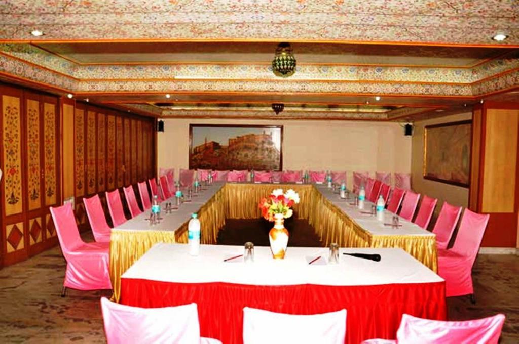 Hotel Aashish Jaipur Buitenkant foto