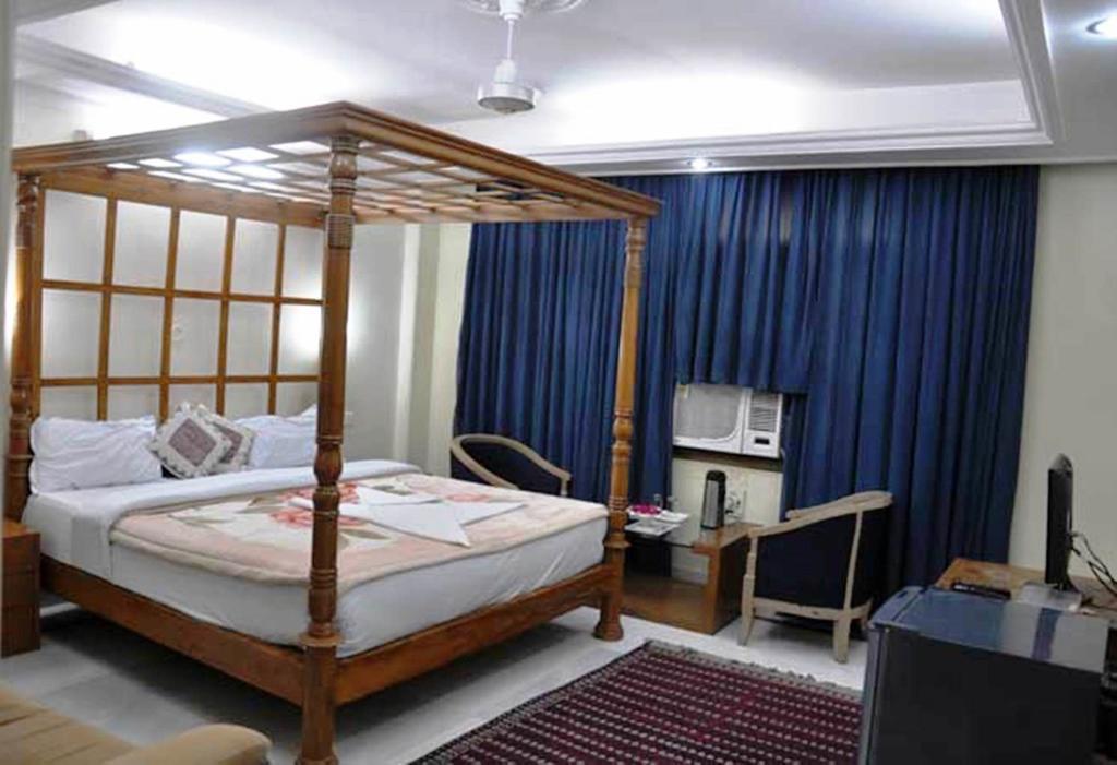 Hotel Aashish Jaipur Buitenkant foto