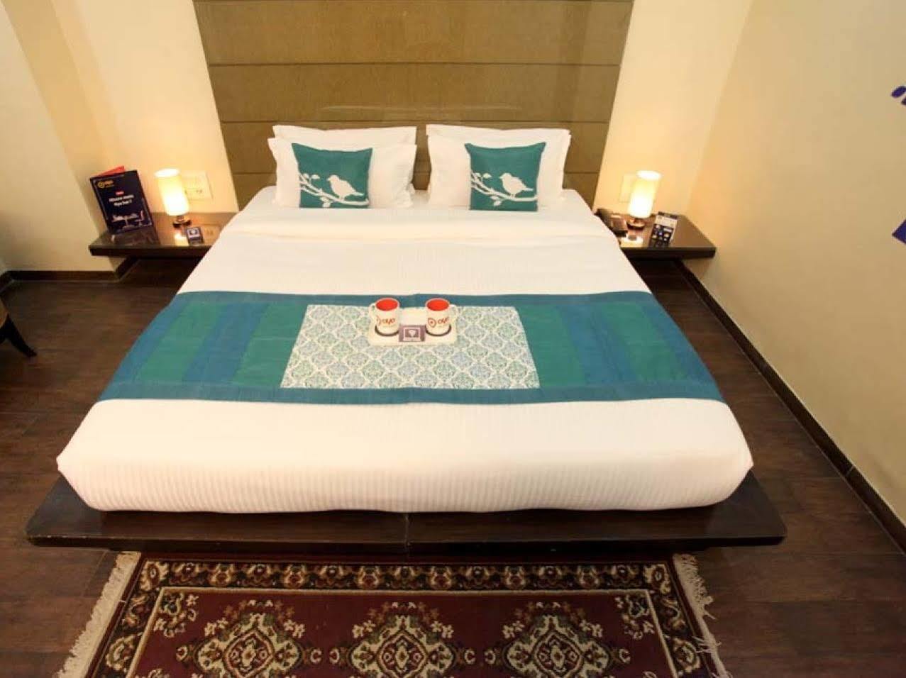Hotel Aashish Jaipur Buitenkant foto